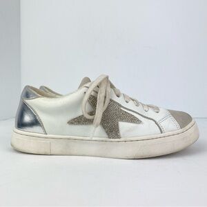Steve Madden size 6.5 Women’s White Suede Leather Rezume Rhinestone Sneakers